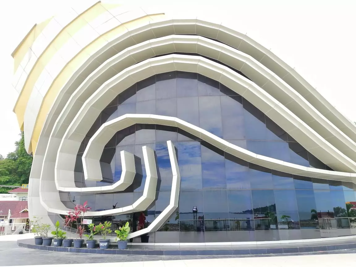 Gambar Gedung Gonggong 12