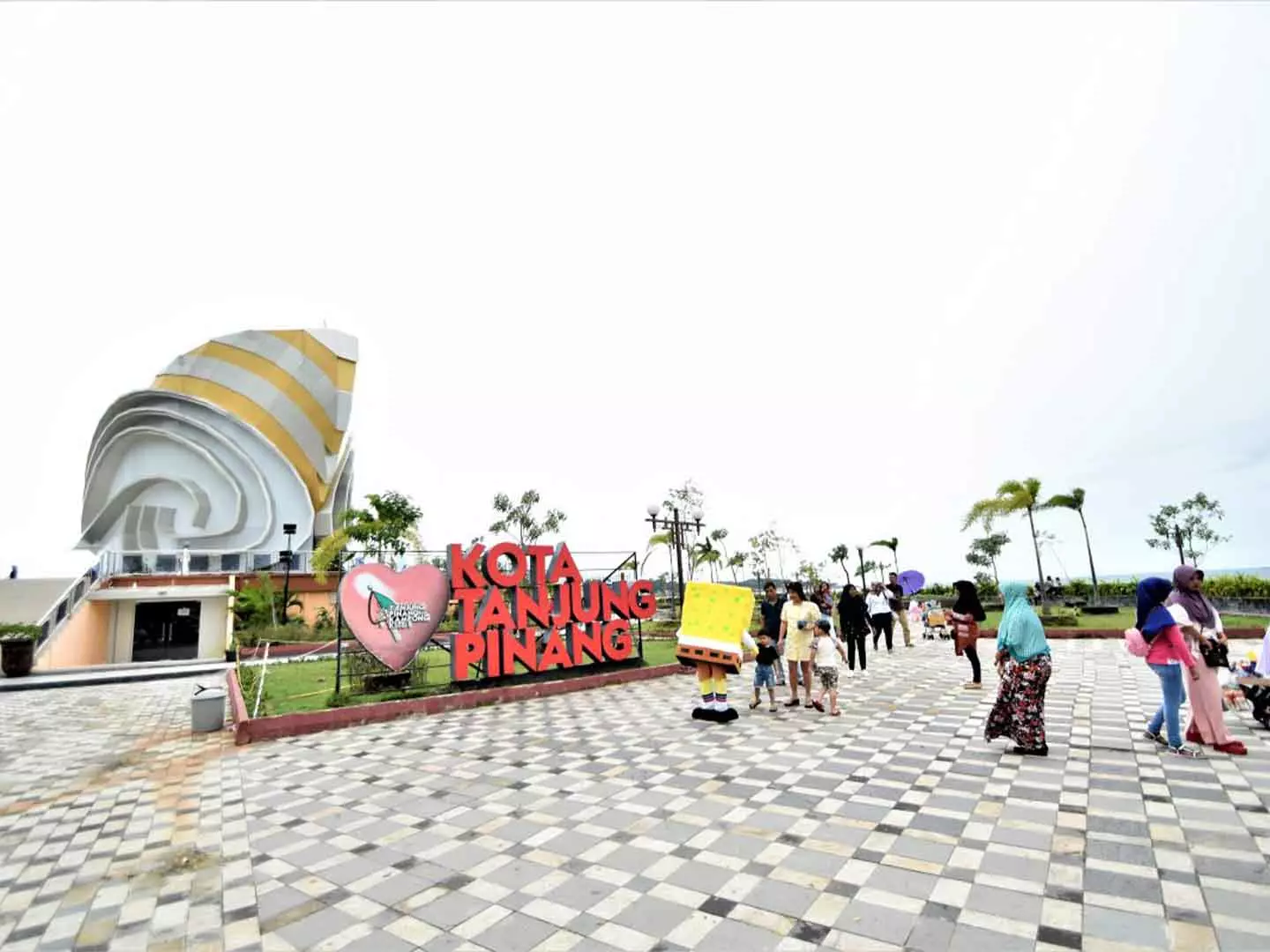 Gambar Gedung Gonggong 3